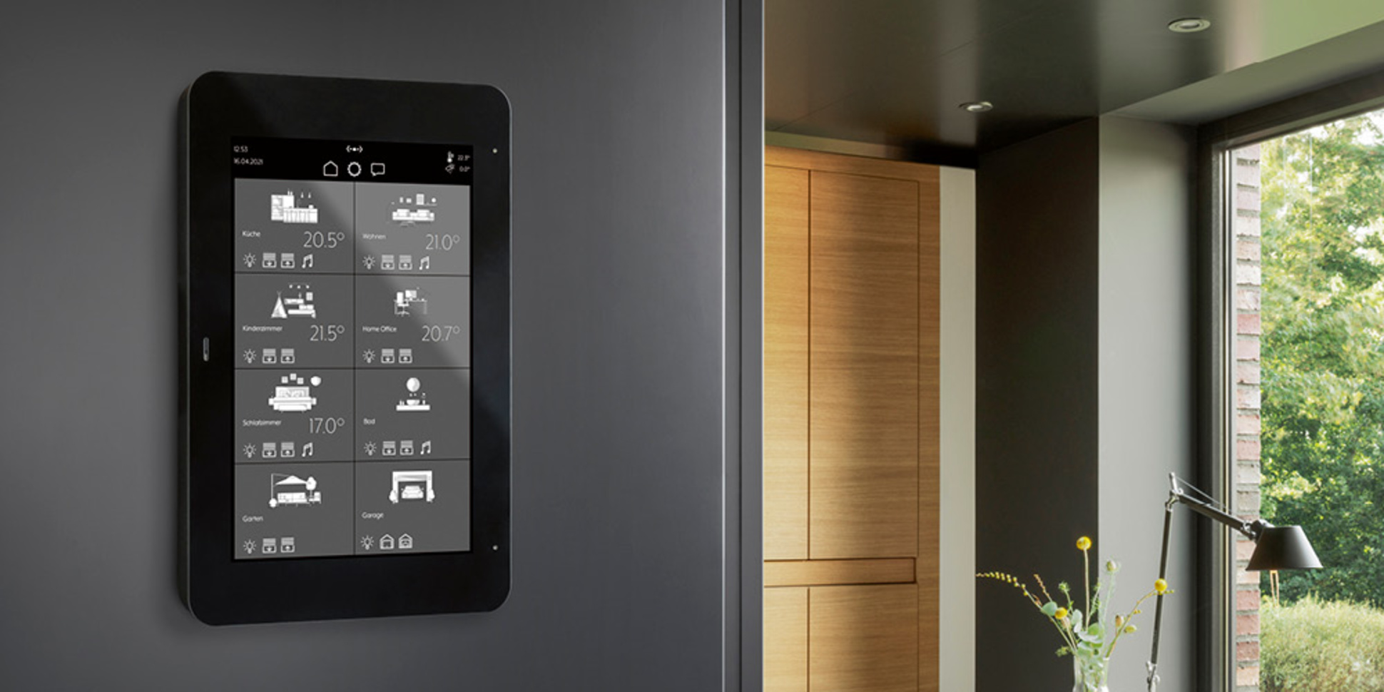 JUNG Smart Panel 8 bei IMP Immotec GmbH in Mühltal